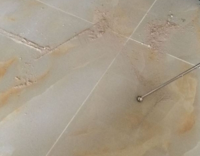朔城瓷砖空鼓维修公司分享粘合剂选择不当在瓷砖铺贴过程中可能导致以下问题